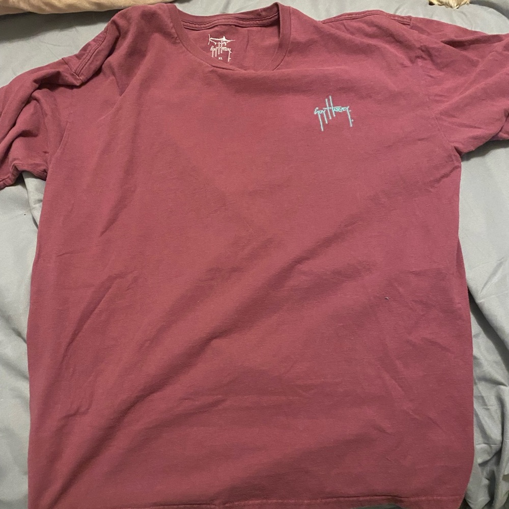 🎣Guy Harvey t shirt barely worn